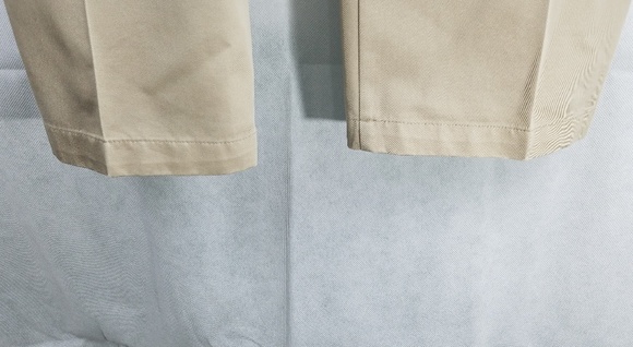 Haggar Khaki Pants 34x31 Pleated Front - Picture 3 of 6
